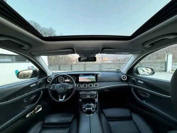 Mercedes E – Image 5