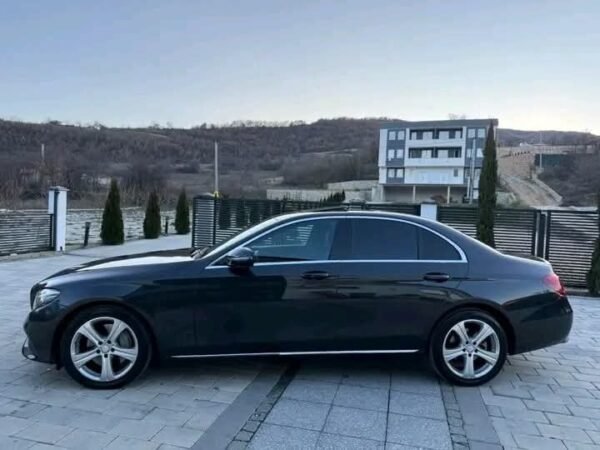 Mercedes E – Image 3