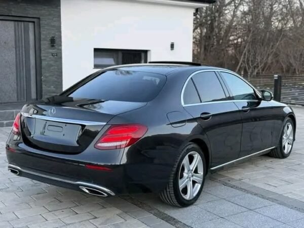 Mercedes E – Image 7