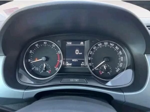 Skoda Fabia Ambition – Image 19