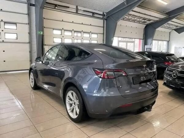 Tesla Model Y Long Range – Image 5