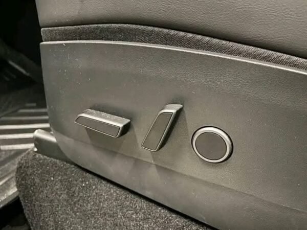 Tesla Model Y Long Range – Image 6