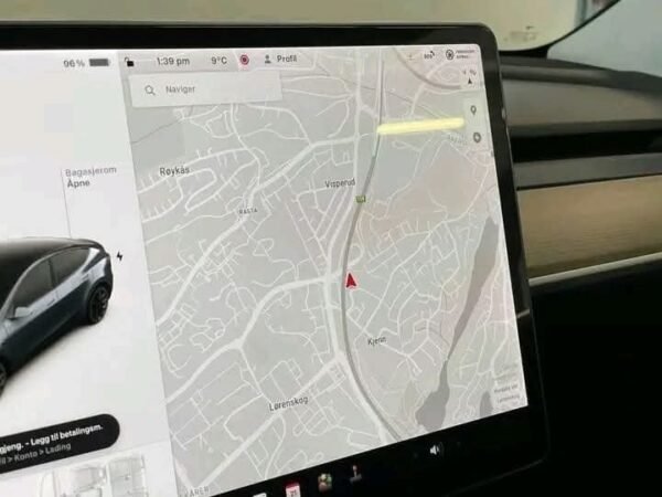 Tesla Model Y Long Range – Image 8