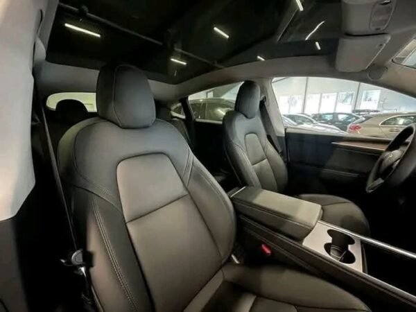 Tesla Model Y Long Range – Image 17