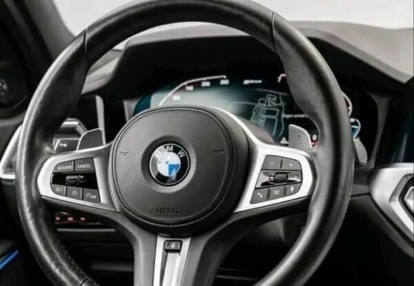 BMW 3 Series 330e M-SPORT - Image 21