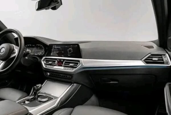 BMW 3 Series 330e M-SPORT - Image 12