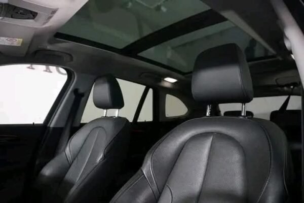 BMW X1 xDrive18d - Image 10