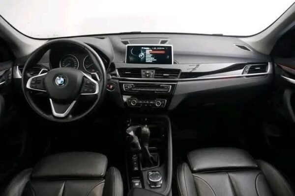 BMW X1 xDrive18d - Image 11