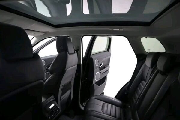 Land Rover Range Rover Evoque – Image 10
