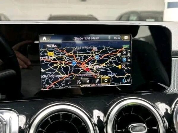 Mercedes-Benz GLB – Image 23