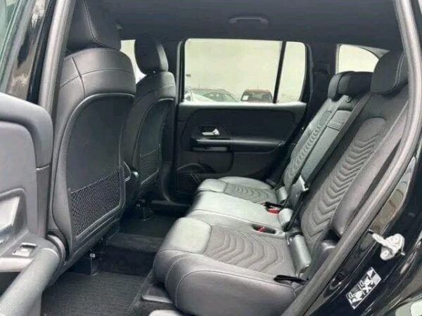 Mercedes-Benz GLB – Image 27