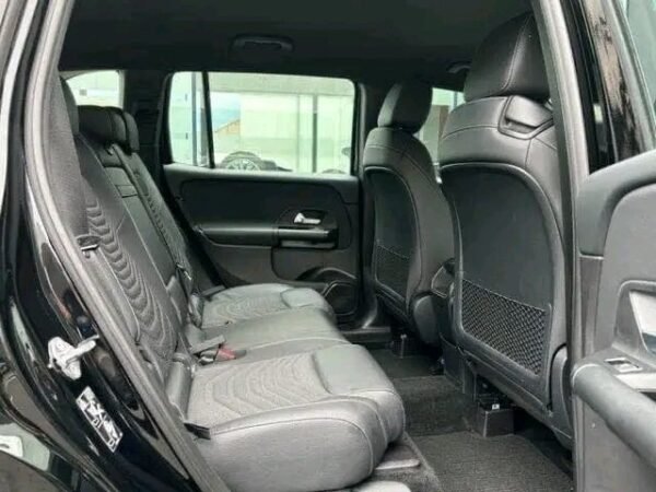 Mercedes-Benz GLB – Image 8