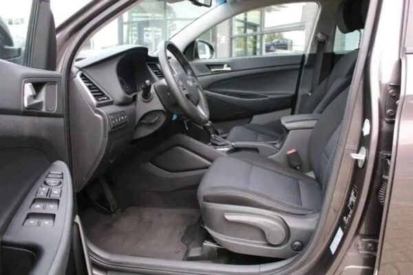 Hyundai TUCSON - Image 10