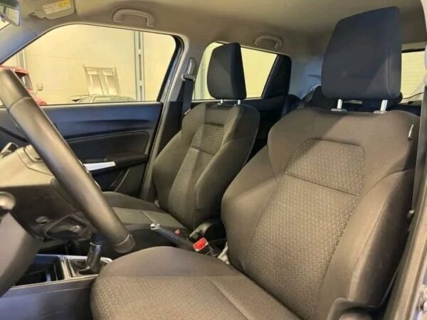 Suzuki Swift hybrid 4x4 – Image 7