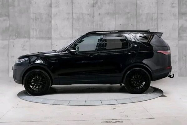 Land Rover Discovery - Image 2