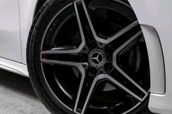 Mercedes-Benz A-Class – Image 12