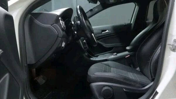 Mercedes-Benz GLA – Image 6