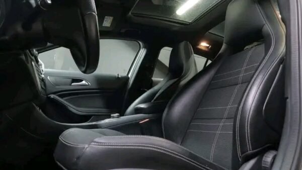 Mercedes-Benz GLA – Image 15