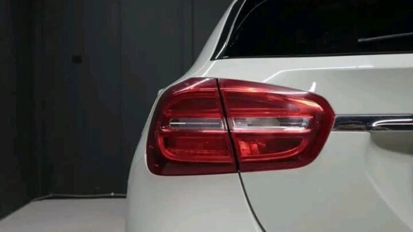Mercedes-Benz GLA – Image 14