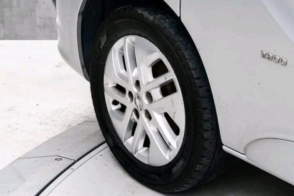 Opel Vivaro L1 – Image 21