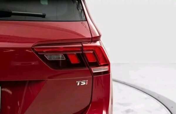 Volkswagen Tiguan – Image 6