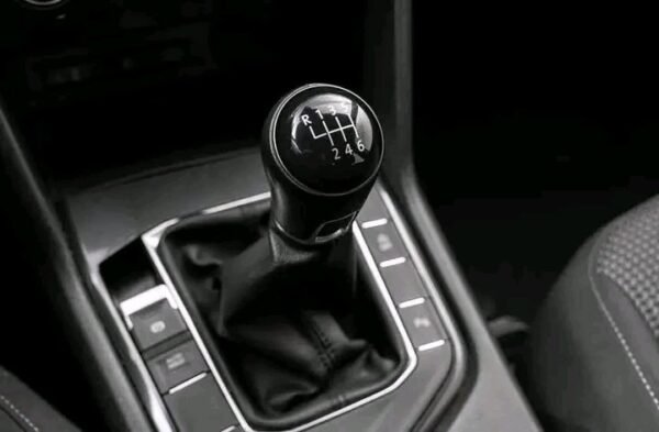 Volkswagen Tiguan – Image 17
