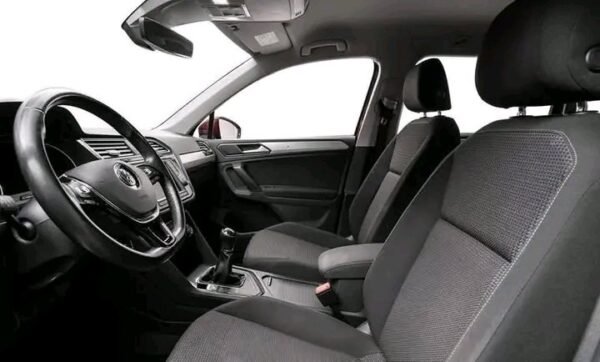 Volkswagen Tiguan – Image 16