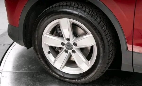 Volkswagen Tiguan – Image 4