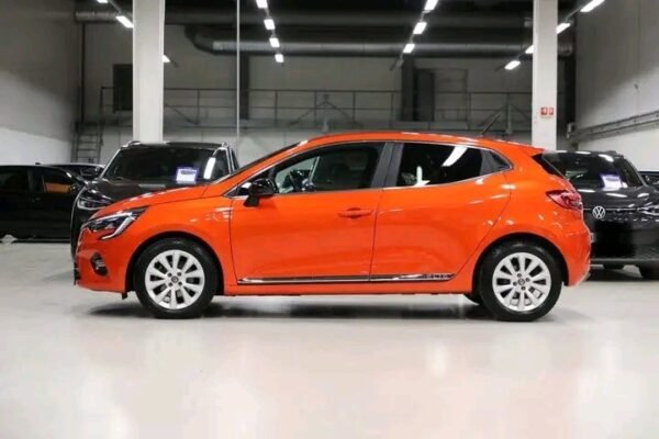 Renault Clio – Image 28