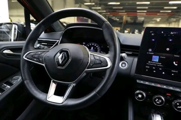 Renault Clio – Image 5