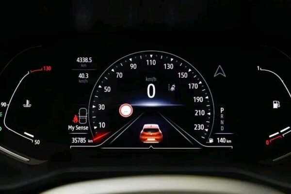 Renault Clio – Image 22