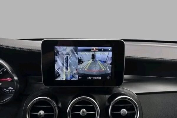Mercedes-Benz GLC – Image 13