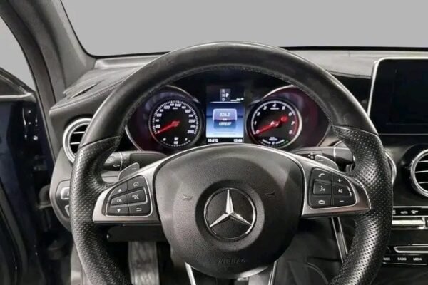 Mercedes-Benz GLC – Image 11