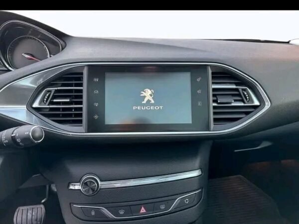 Peugeot 308 – Image 6
