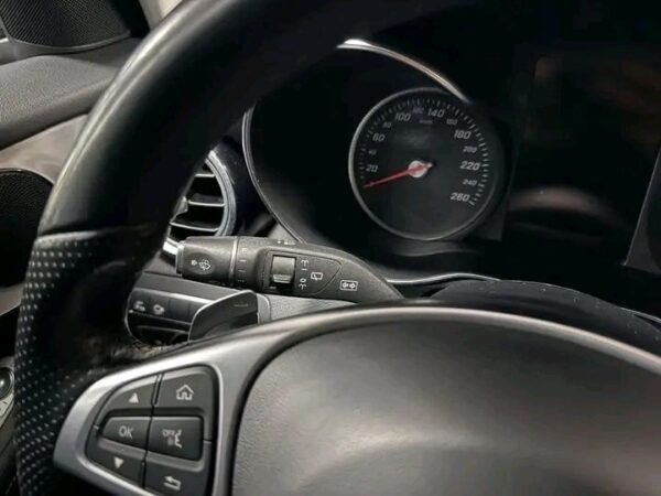 Mercedes-Benz GLC – Image 16