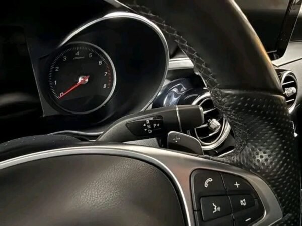 Mercedes-Benz GLC – Image 37
