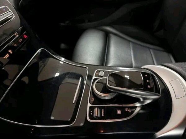 Mercedes-Benz GLC – Image 10
