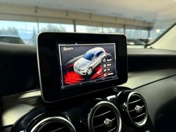 Mercedes-Benz GLC – Image 13