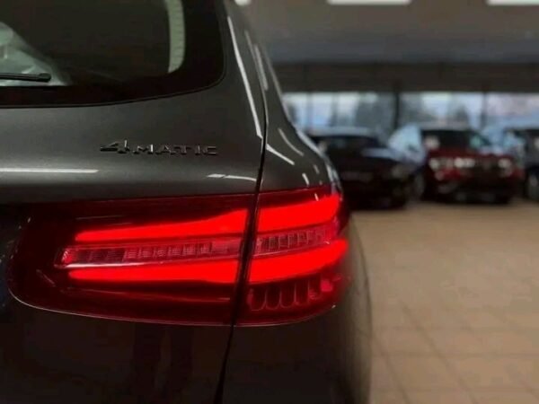 Mercedes-Benz GLC – Image 26