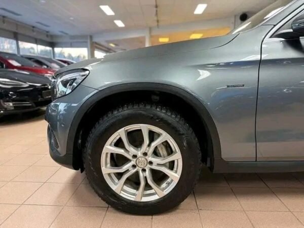 Mercedes-Benz GLC – Image 14