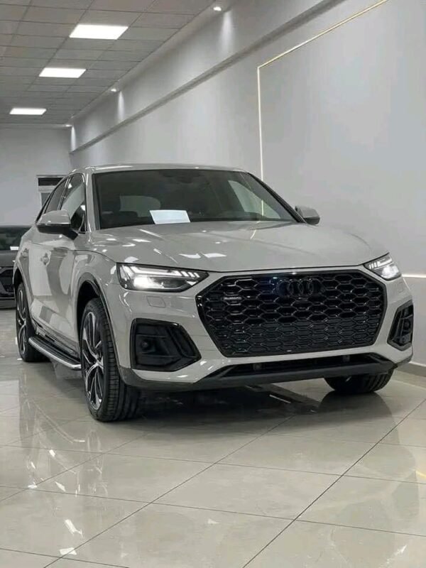 AUDI Q5 SPORTBACK S-LINE – Image 20