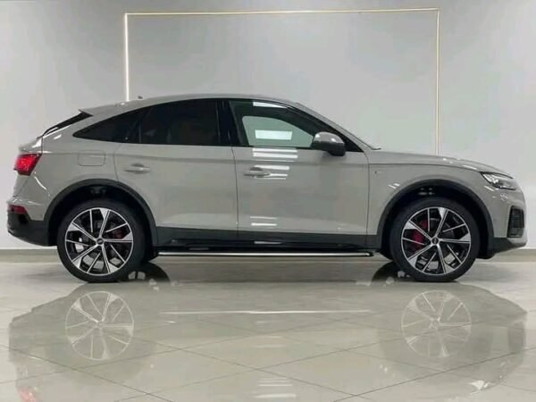 AUDI Q5 SPORTBACK S-LINE – Image 2
