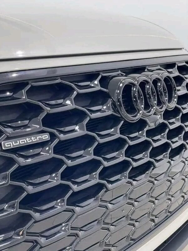 AUDI Q5 SPORTBACK S-LINE – Image 18