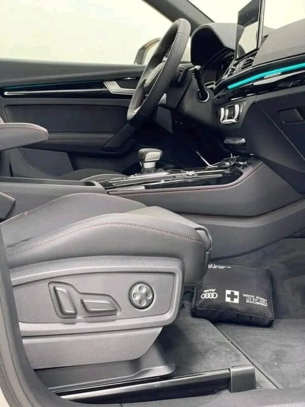 AUDI Q5 SPORTBACK S-LINE – Image 16