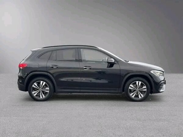 Mercedes-Benz GLA – Image 15