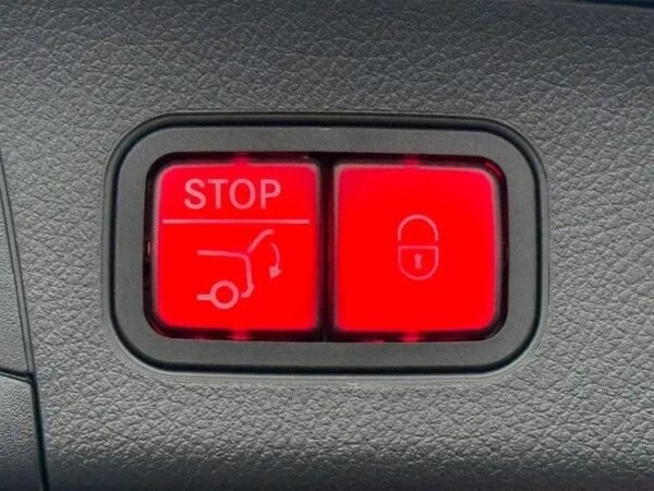 Mercedes-Benz GLA – Image 22