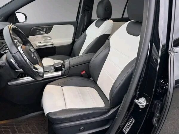 Mercedes-Benz GLA – Image 13