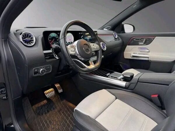 Mercedes-Benz GLA – Image 17