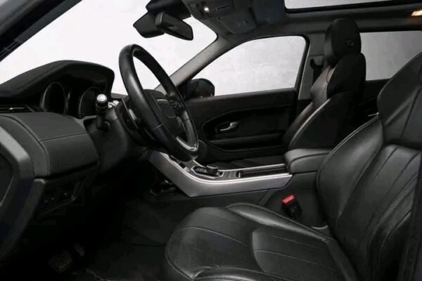 Land Rover Range Rover Evoque – Image 4