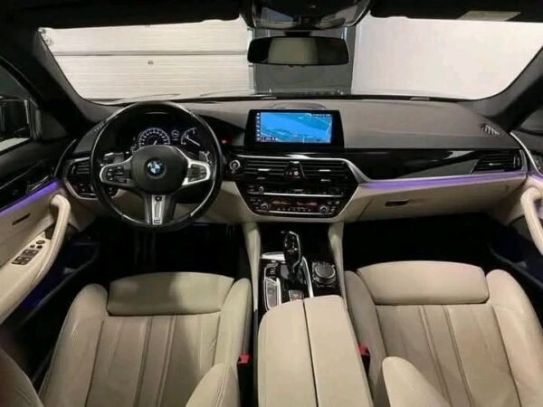 BMW 5 - Image 11